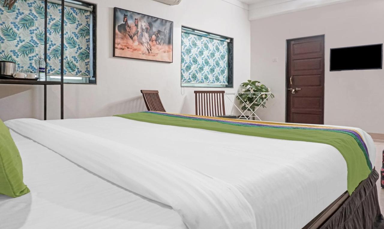 Mazzo Residency Panzió Nagaon  Kültér fotó